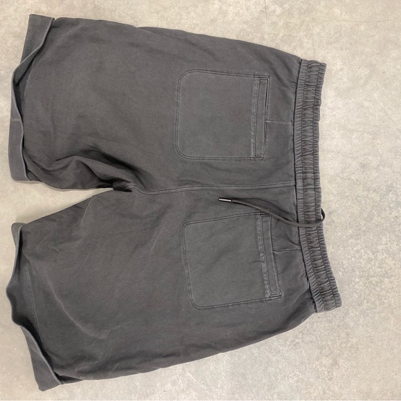 ATHLETA shorts SZ 10 - Picture 5 of 5